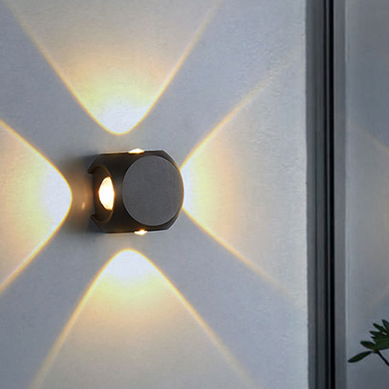 Mini Cube Wall Washer Sconce Nordic Aluminum 2/4-Head Living Room LED Wall Lamp in Black/White Clearhalo 'Cast Iron' 'Glass' 'Industrial' 'Modern wall lights' 'Modern' 'Tiffany' 'Traditional wall lights' 'Wall Lamps & Sconces' 'Wall Lights' Lighting' 1985564