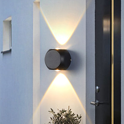 Mini Cube Wall Washer Sconce Nordic Aluminum 2/4-Head Living Room LED Wall Lamp in Black/White 2.0 Black Clearhalo 'Cast Iron' 'Glass' 'Industrial' 'Modern wall lights' 'Modern' 'Tiffany' 'Traditional wall lights' 'Wall Lamps & Sconces' 'Wall Lights' Lighting' 1985571