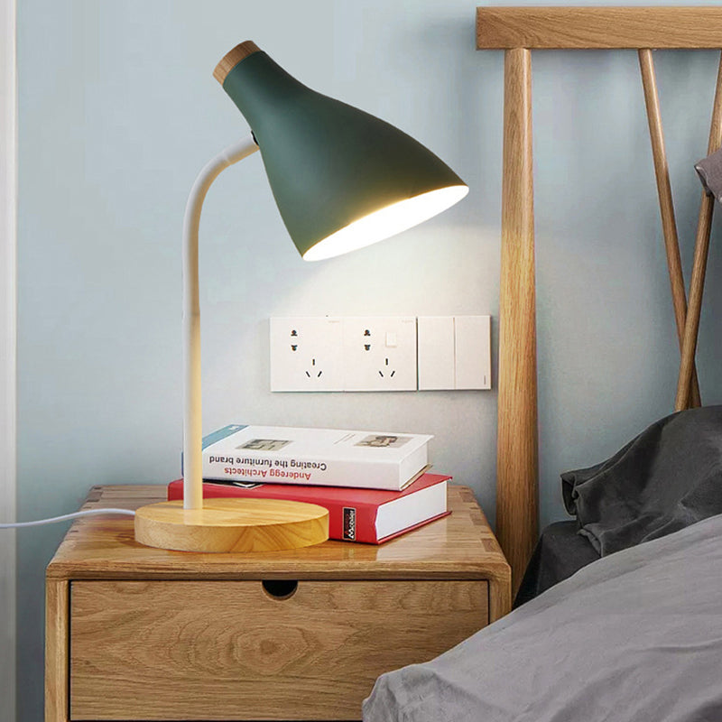 Metal Horn Shade Reading Light Adult Bedroom 1 Bulb Nordic Desk Light with Plug-In Cord - Green - Clearhalo - 'Lamps' - 'Table Lamps' - Lighting' - 198580
