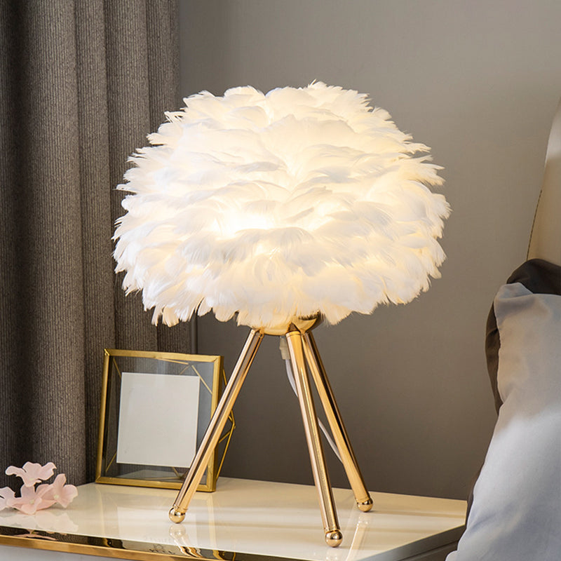 Bloom Nightstand Lamp Nordic Feather Single White/Pink Table Light with White/Gold Tripod for Bedroom Gold White Clearhalo 'Lamps' 'Table Lamps' Lighting' 1985933