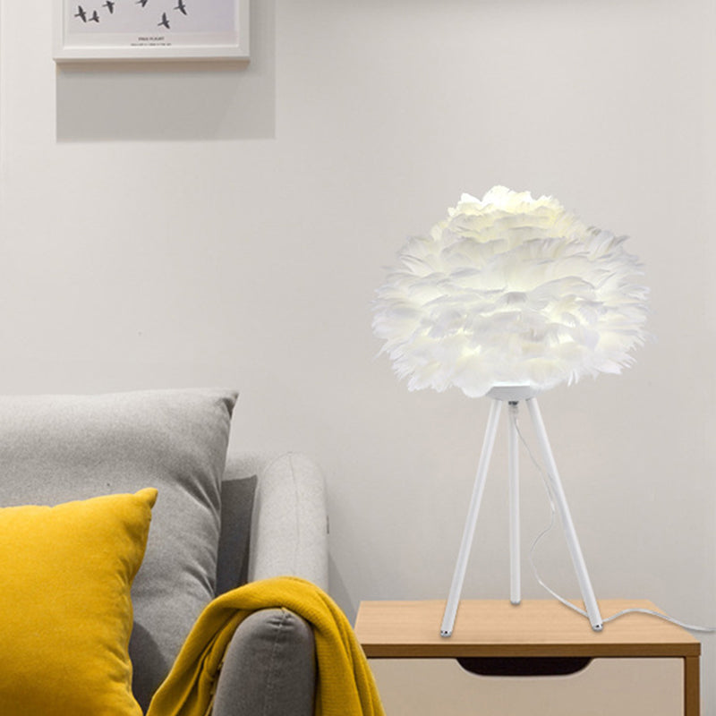 Bloom Nightstand Lamp Nordic Feather Single White/Pink Table Light with White/Gold Tripod for Bedroom White White Clearhalo 'Lamps' 'Table Lamps' Lighting' 1985941