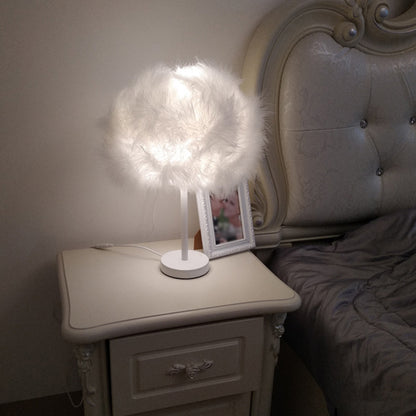 White Candy Floss Night Lamp Novelty Minimalist 1 Head Feather Table Stand Light White Clearhalo 'Lamps' 'Table Lamps' Lighting' 1985949