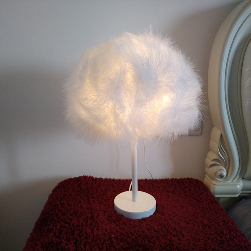 White Candy Floss Night Lamp Novelty Minimalist 1 Head Feather Table Stand Light Clearhalo 'Lamps' 'Table Lamps' Lighting' 1985950