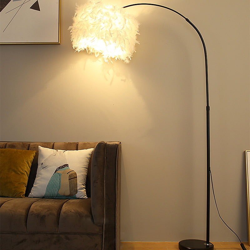 Black/White Drum Floor Lamp Minimalist 1 Head Feather Standing Light with Curved/Straight Lamp Pole Black Curved Clearhalo 'Floor Lamps' 'Lamps' Lighting' 1986143