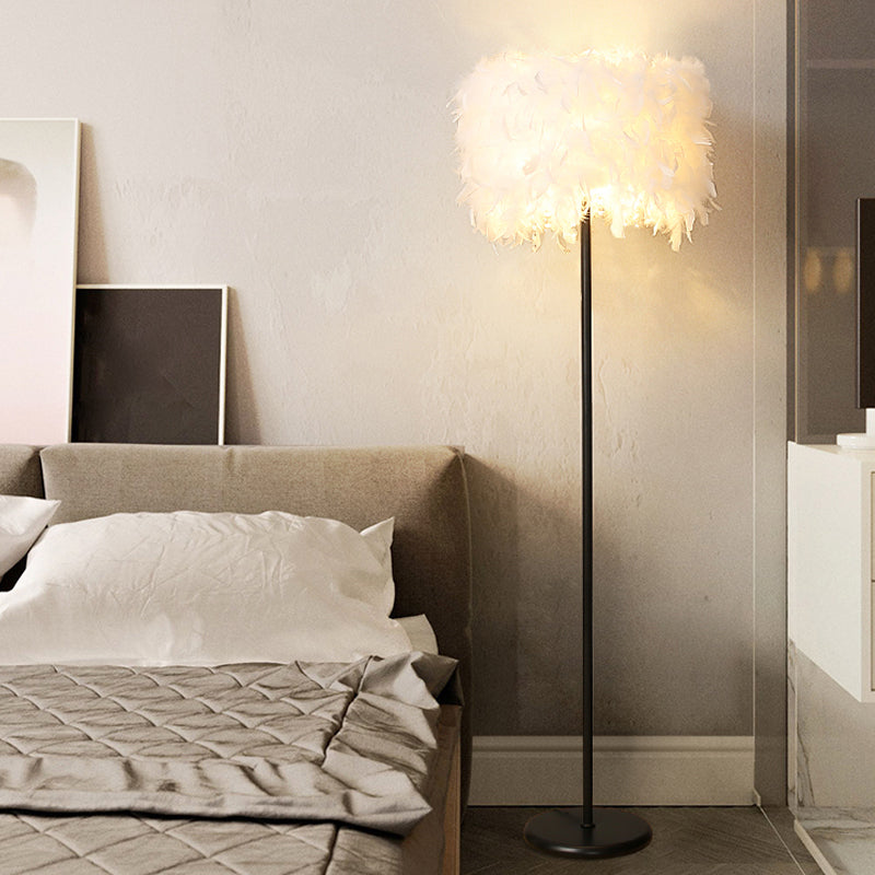 Black/White Drum Floor Lamp Minimalist 1 Head Feather Standing Light with Curved/Straight Lamp Pole Black Straight Clearhalo 'Floor Lamps' 'Lamps' Lighting' 1986152