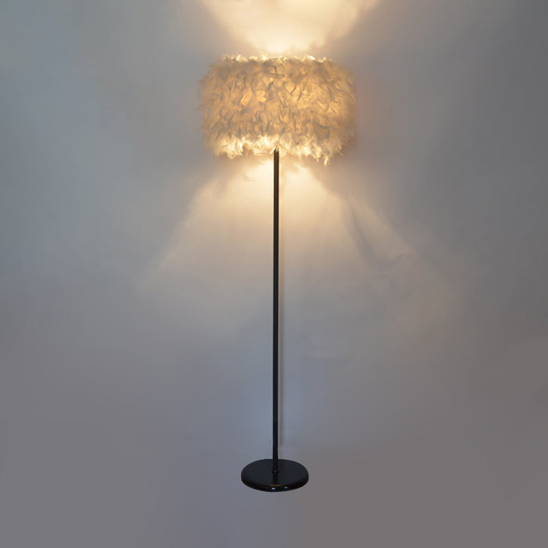 Black/White Drum Floor Lamp Minimalist 1 Head Feather Standing Light with Curved/Straight Lamp Pole Clearhalo 'Floor Lamps' 'Lamps' Lighting' 1986154