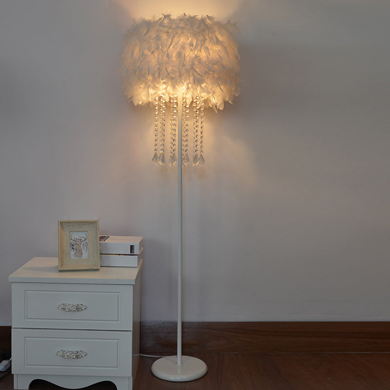 Drum Bedside Floor Lamp Feather 1-Light Modernist Stand Up Lamp in White with/without Crystal Drop Clearhalo 'Floor Lamps' 'Lamps' Lighting' 1986175