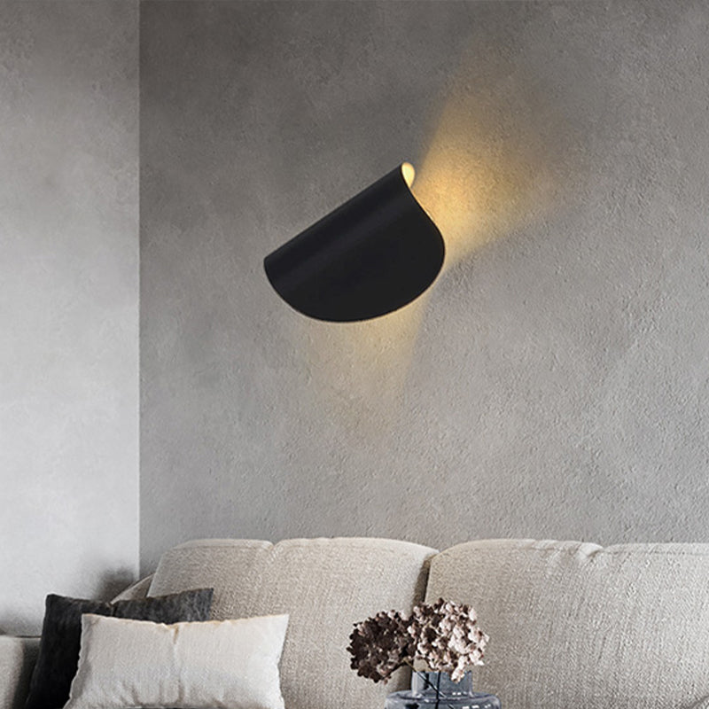 Simple LED Wall Lamp Sconce Folded Wall Mount Light Fixture with Metal Shade for Living Room Black Clearhalo 'Cast Iron' 'Glass' 'Industrial' 'Modern wall lights' 'Modern' 'Tiffany' 'Traditional wall lights' 'Wall Lamps & Sconces' 'Wall Lights' Lighting' 2011612
