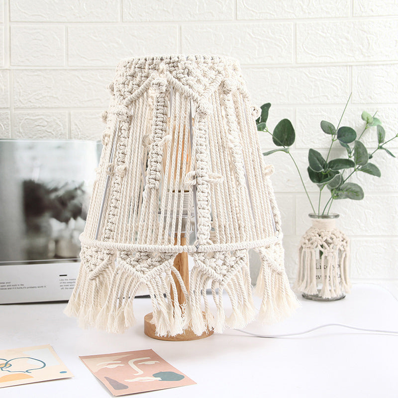 1 Head Nightstand Lamp Country Tapered Woven Rope Table Light with Tassel Fringe in Yellow for Bedroom Clearhalo 'Lamps' 'Table Lamps' Lighting' 2017751