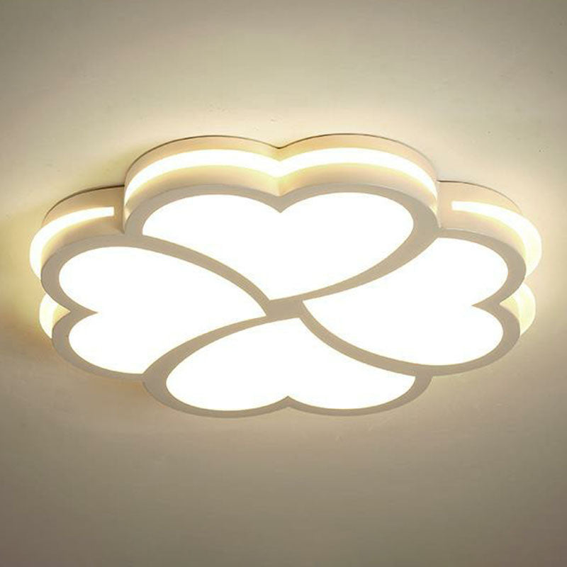 Clover Shaped Bedroom LED Flush Mount Acrylic Modern Flushmount Ceiling Light in White Clearhalo 'Ceiling Lights' 'Close To Ceiling Lights' 'Close to ceiling' 'Flush mount' Lighting' 2046648
