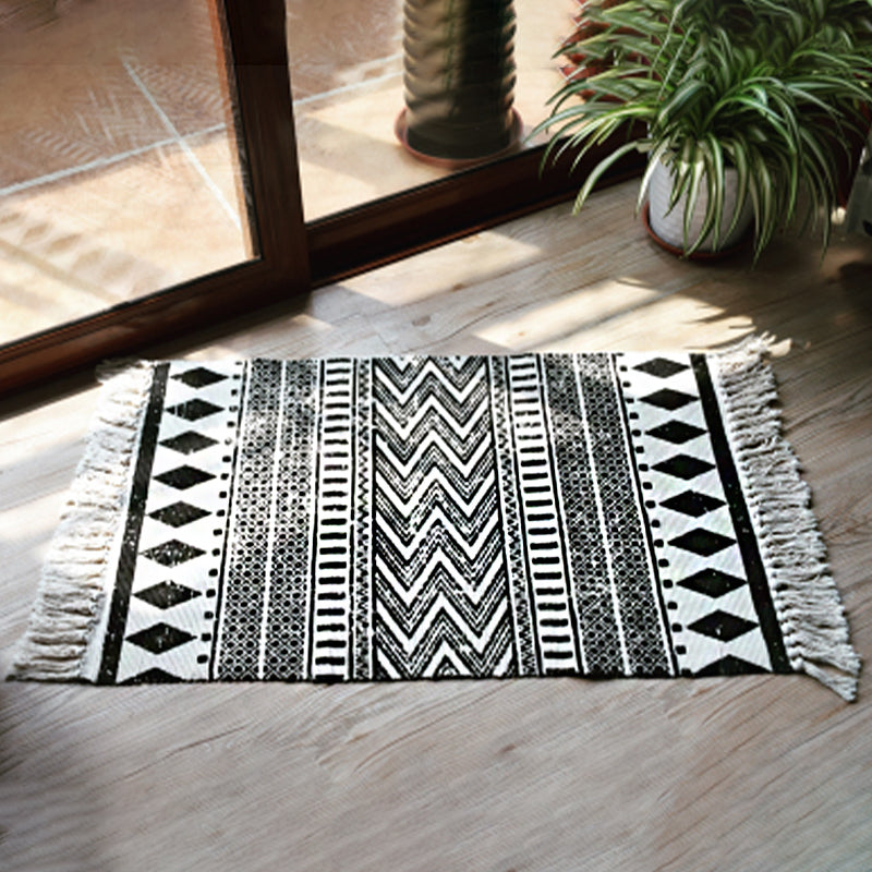 Casual Bohemian Rug Multicolored Geometric Carpet Pet Friendly Rug for Great Room Matte Black Clearhalo 'Area Rug' 'Bohemian' 'Rugs' Rug' 2046943