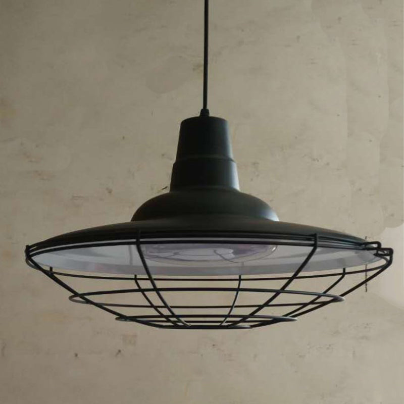 1 Head Iron Pendant Light Antique Black Pot Lid Shaped Restaurant Hanging Light Fixture with Cage Bottom Clearhalo 'Art Deco Pendants' 'Black' 'Cast Iron' 'Ceiling Lights' 'Ceramic' 'Crystal' 'Industrial Pendants' 'Industrial' 'Metal' 'Middle Century Pendants' 'Pendant Lights' 'Pendants' 'Rustic Pendants' 'Tiffany' Lighting' 2057508