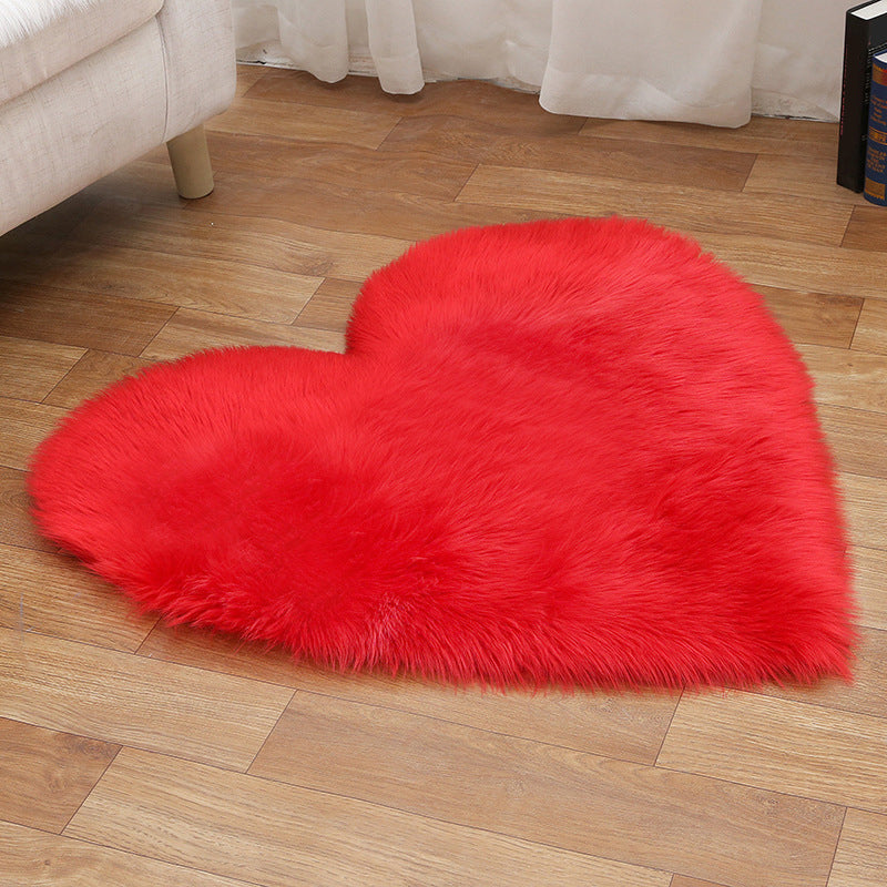 Loving Heart Shaped Plain Rug Multi-Color Comfort Rug Wool Stain Resistant Non-Slip Pet Friendly Carpet for Girls Room Red 2'4" x 2'11" Clearhalo 'Area Rug' 'Casual' 'Rugs' Rug' 2070425