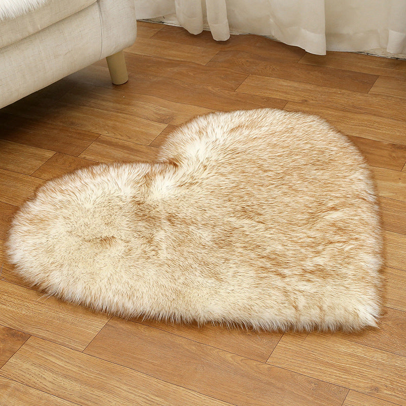 Loving Heart Shaped Plain Rug Multi-Color Comfort Rug Wool Stain Resistant Non-Slip Pet Friendly Carpet for Girls Room White-Brown 2'4" x 2'11" Clearhalo 'Area Rug' 'Casual' 'Rugs' Rug' 2070427