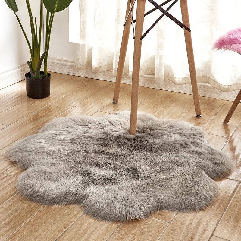 Floral Multi Color Plain Rug Faux Fur Minimalist Carpet Pet Friendly Washable Rug for Girls Bedroom Light Gray 2'11" x 2'11" Clearhalo 'Area Rug' 'Casual' 'Rugs' Rug' 2070518