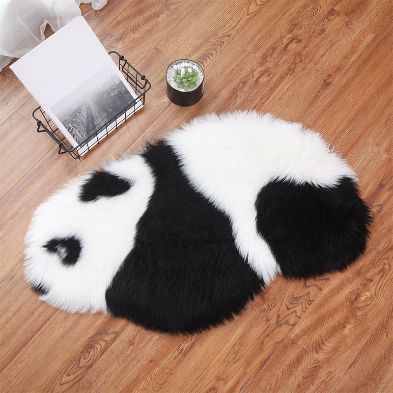 Cutest Panda Print Rug Black and White Kids Rug Polyester Stain Resistant Machine Washable Anti-Slip Backing Carpet for Bedroom Black-White 1'5" x 2'7" Clearhalo 'Area Rug' 'Rug' 2106589
