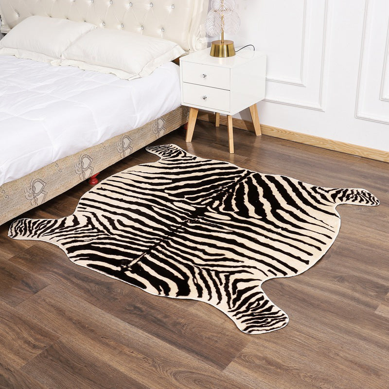 Irregular Shape Zebra Printed Rug Black Modernist Rug Polyester Washable Anti-Slip Backing Pet Friendly Carpet for Room Black 4'3" x 4'11" Clearhalo 'Area Rug' 'Casual' 'Rugs' Rug' 2106633