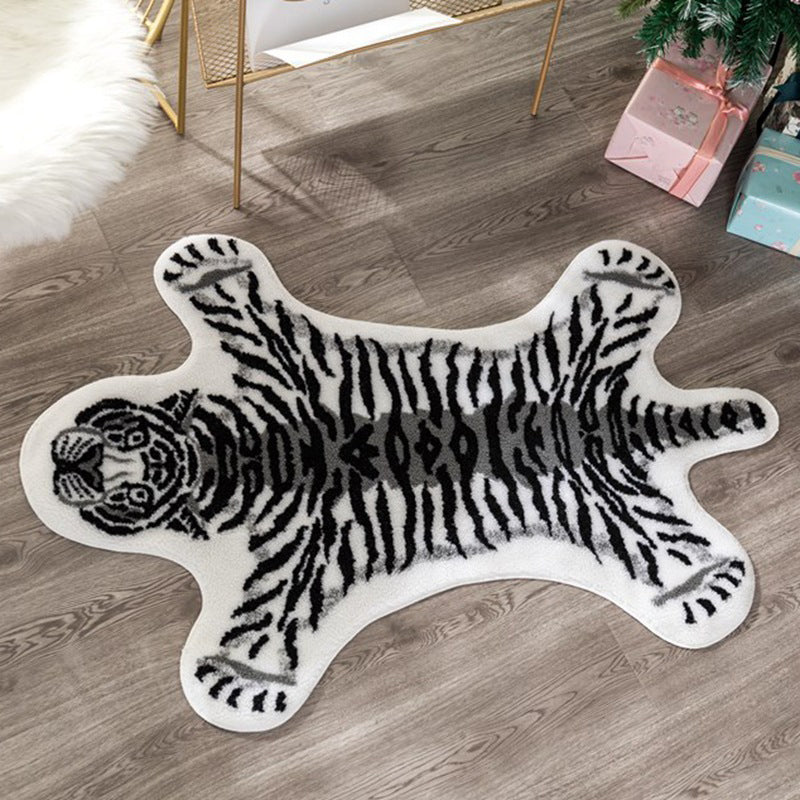 Modern Bedroom Foot Rug Black and White Tiger Skin Rug Polypropylene Non-Slip Backing Washable Stain Resistant Area Rug Black-White 2'9" x 3'5" Clearhalo 'Area Rug' 'Casual' 'Rugs' Rug' 2106638