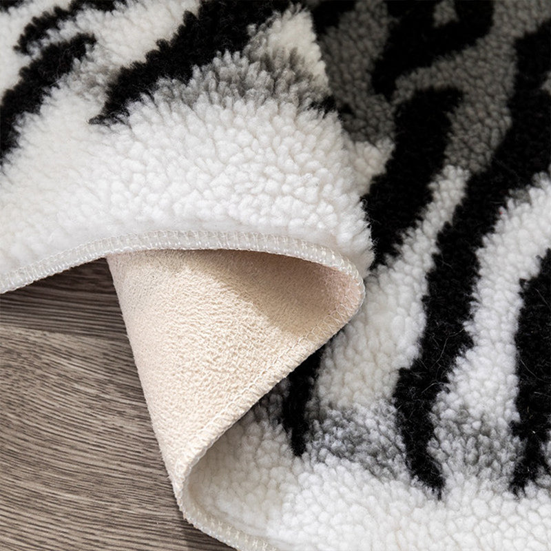 Modern Bedroom Foot Rug Black and White Tiger Skin Rug Polypropylene Non-Slip Backing Washable Stain Resistant Area Rug Clearhalo 'Area Rug' 'Casual' 'Rugs' Rug' 2106640