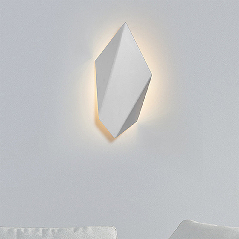 Metal Geometric Wall Mounted Light Postmodern 1 Light Black/Grey/White Sconce Light Fixture White Clearhalo 'Cast Iron' 'Glass' 'Industrial' 'Modern wall lights' 'Modern' 'Tiffany' 'Traditional wall lights' 'Wall Lamps & Sconces' 'Wall Lights' Lighting' 211042