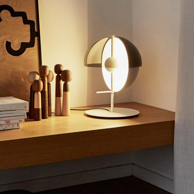 Quarter-Sphere Shaped Nightstand Lamp Simplicity Metallic Bedroom LED Table Lighting White Clearhalo 'Lamps' 'Table Lamps' Lighting' 2121460