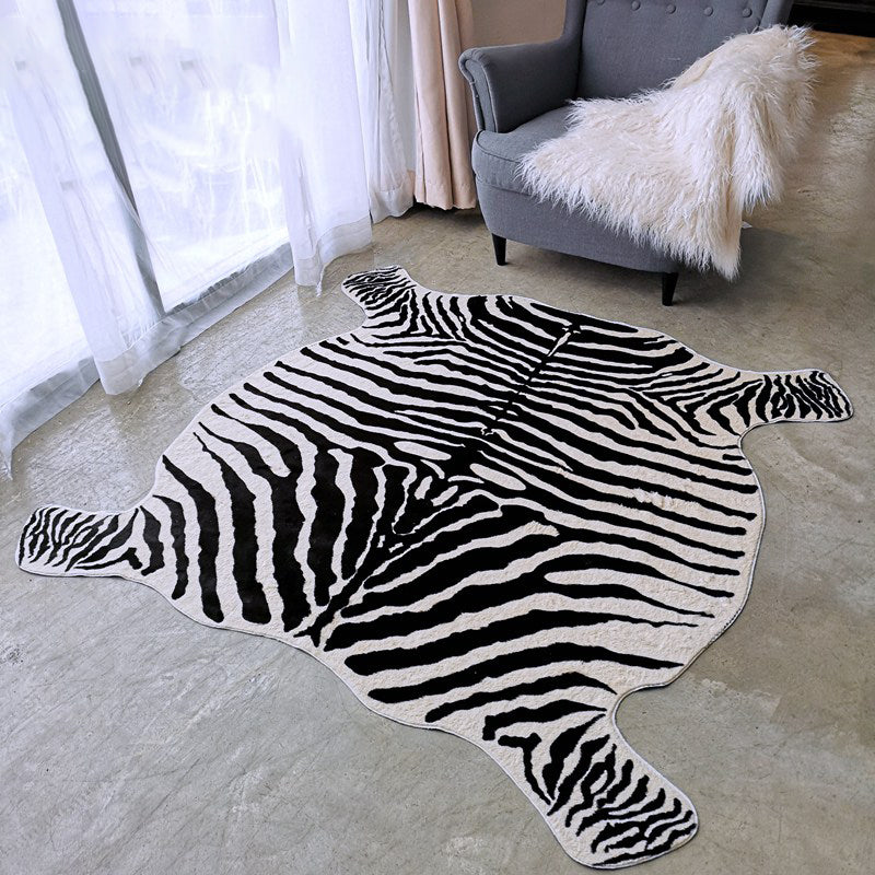 Irregular-Shape Animal Fur Rug Multi Color Scandinavian Rug Polyester Non-Slip Backing Stain Resistant Washable Carpet for Home Black-White Clearhalo 'Area Rug' 'Casual' 'Rugs' Rug' 2121669