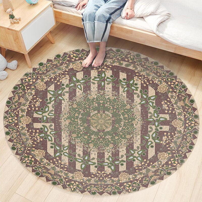 Nostalgic Traditional Rug Multi-Colored Floral Printed Carpet Anti-Slip Backing Pet Friendly Machine Washable Rug for Bedroom Light Green Clearhalo 'Area Rug' 'Bohemian' 'Rugs' Rug' 2141161