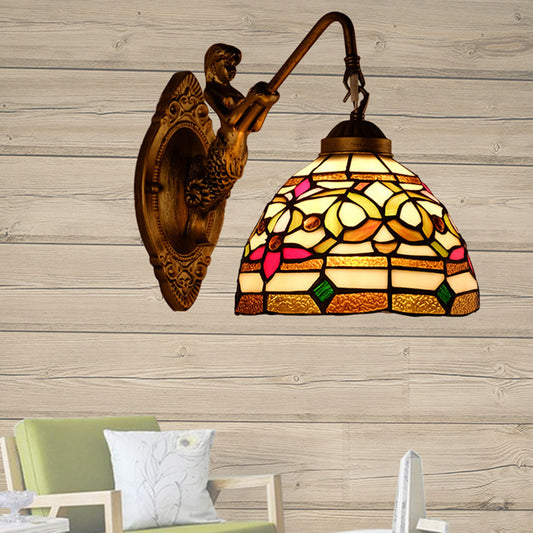 Dome Shade Floral Stained Glass Wall Light Fixture Decorative Single Gold Wall Mounted Lamp Clearhalo 'Industrial' 'Middle century wall lights' 'Tiffany wall lights' 'Tiffany' 'Wall Lamps & Sconces' 'Wall Lights' Lighting' 2172652