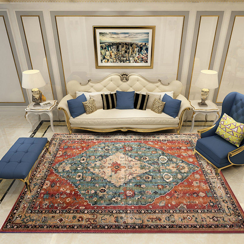 Nostalgia Chamber Area Rug Multi Colored Jacquard Carpet Synthetics Pet Friendly Anti-Slip Backing Machine Washable Rug Green-Red Clearhalo 'Area Rug' 'Rugs' 'Shabby Chic' Rug' 2184821