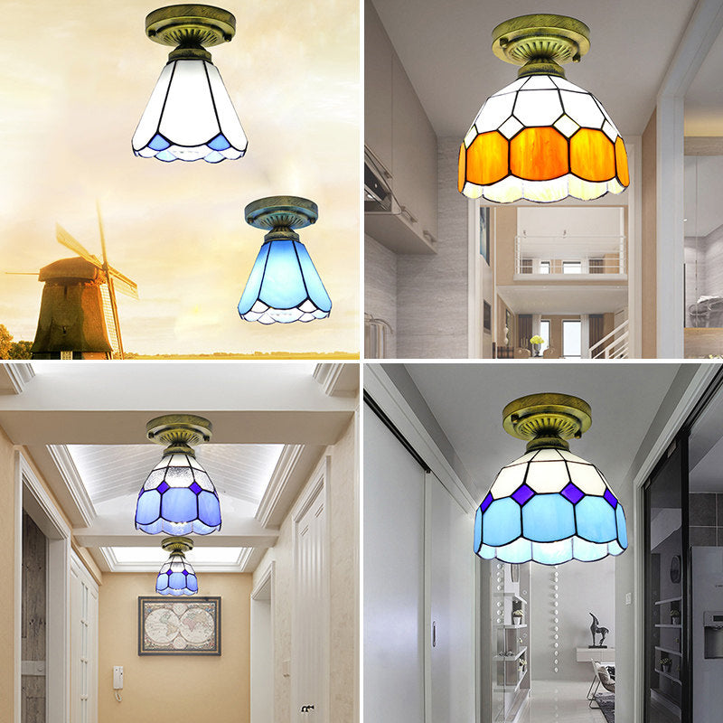 1��Head Flush Mount Light Classic Bell Shade Gridded Glass Semi Flush Ceiling Light Clearhalo 'Ceiling Lights' 'Close To Ceiling Lights' 'Close to ceiling' 'Glass shade' 'Glass' 'Semi-flushmount' 'Tiffany close to ceiling' 'Tiffany' Lighting' 2186412