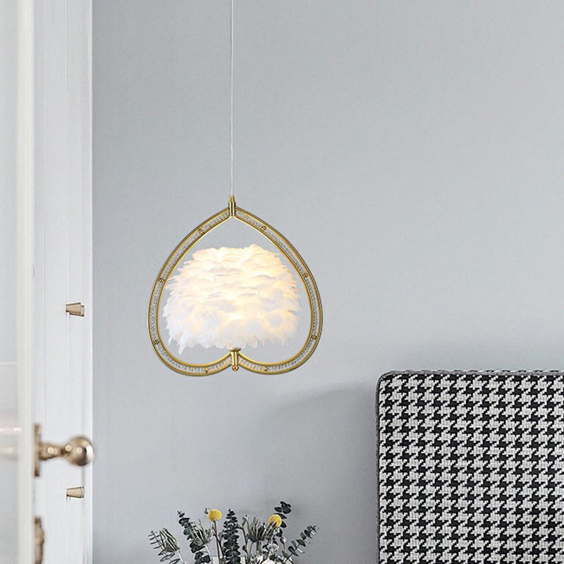 Metallic Heart Suspension Lighting Contemporary Single Gold Pendant Ceiling Light with Decorative Feather Clearhalo 'Ceiling Lights' 'Modern Pendants' 'Modern' 'Pendant Lights' 'Pendants' Lighting' 2186717