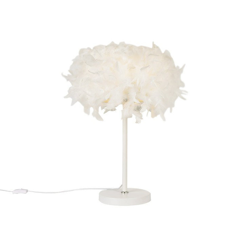 Round Girls Bedside Table Light Feather Single-Bulb Simplicity Nightstand Lighting Clearhalo 'Lamps' 'Table Lamps' Lighting' 2186767