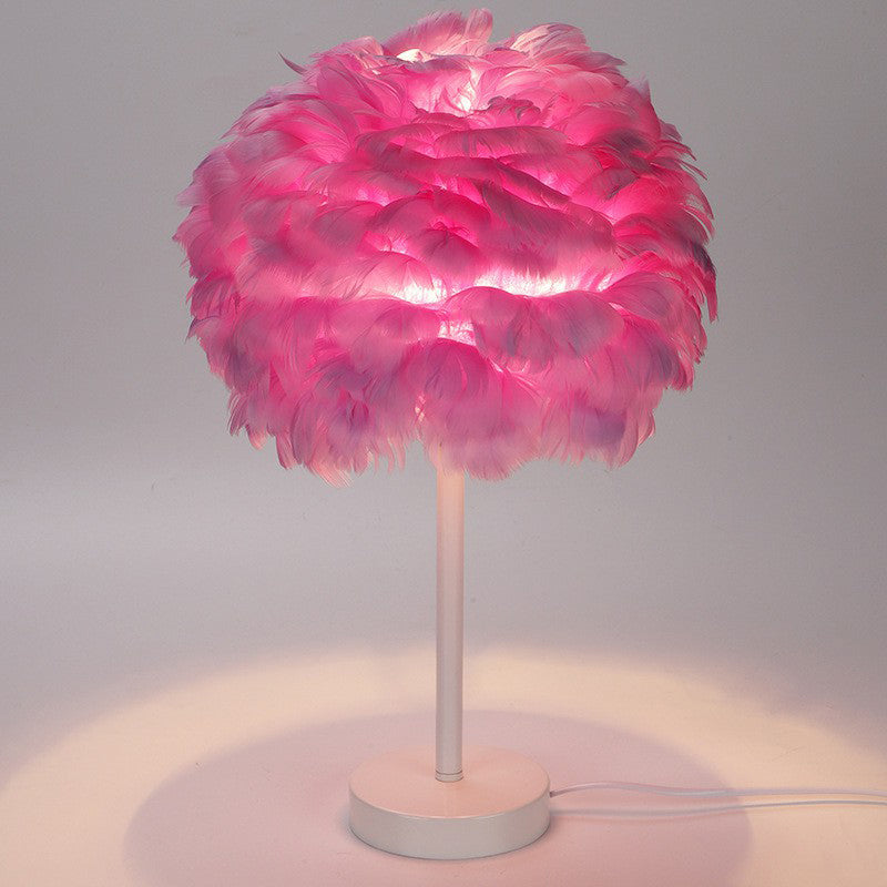 Nordic Style Sphere Shade Nightstand Lamp Feather 1-Light Living Room Table Light Clearhalo 'Lamps' 'Table Lamps' Lighting' 2186778