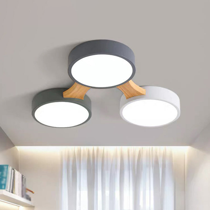 Minimalist Round LED Flush Mount Metallic Living Room Flushmount Ceiling Light in Gray-Green Clearhalo 'Ceiling Lights' 'Close To Ceiling Lights' 'Close to ceiling' 'Flush mount' Lighting' 2187051
