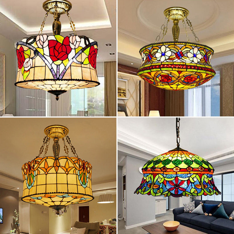 Traditional Shaded Ceiling Light 3 Bulbs Flower Stained Glass Hanging Lamp for Living Room Clearhalo 'Ceiling Lights' 'Industrial' 'Middle Century Pendants' 'Pendant Lights' 'Pendants' 'Tiffany close to ceiling' 'Tiffany Pendants' 'Tiffany' Lighting' 2187143