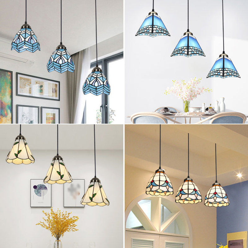 Stained Glass Shaded Hanging Light Traditional 3 Heads Bronze Multi Light Pendant Clearhalo 'Ceiling Lights' 'Close To Ceiling Lights' 'Industrial' 'Middle Century Pendants' 'Pendant Lights' 'Pendants' 'Tiffany close to ceiling' 'Tiffany Pendants' 'Tiffany' Lighting' 2187257