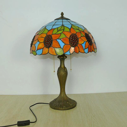 Traditional Sunflower Pattern Nightstand Lamp 2 Heads Stained Glass Table Lighting with Pull Chain Clearhalo 'Lamps' 'Table Lamps' Lighting' 2187403
