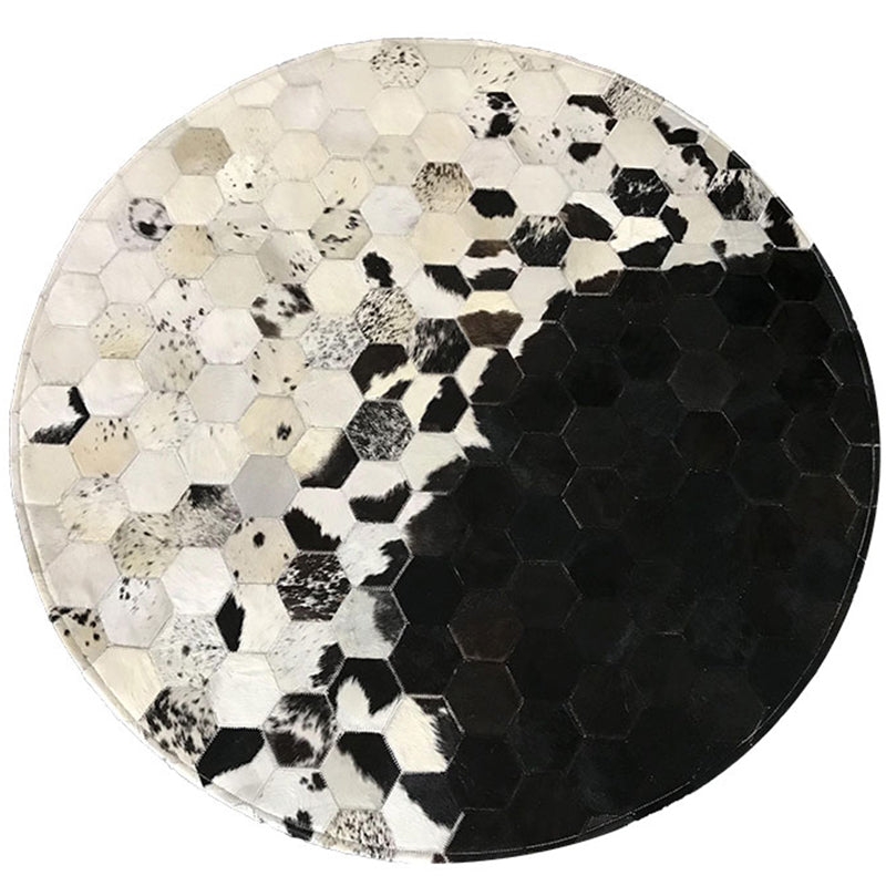 Multi Colored Geometric Printed Rug Cowhide Nordic Area Rug Easy Care Pet Friendly Carpet for Living Room Black-White Clearhalo 'Area Rug' 'Modern' 'Rugs' Rug' 2213184