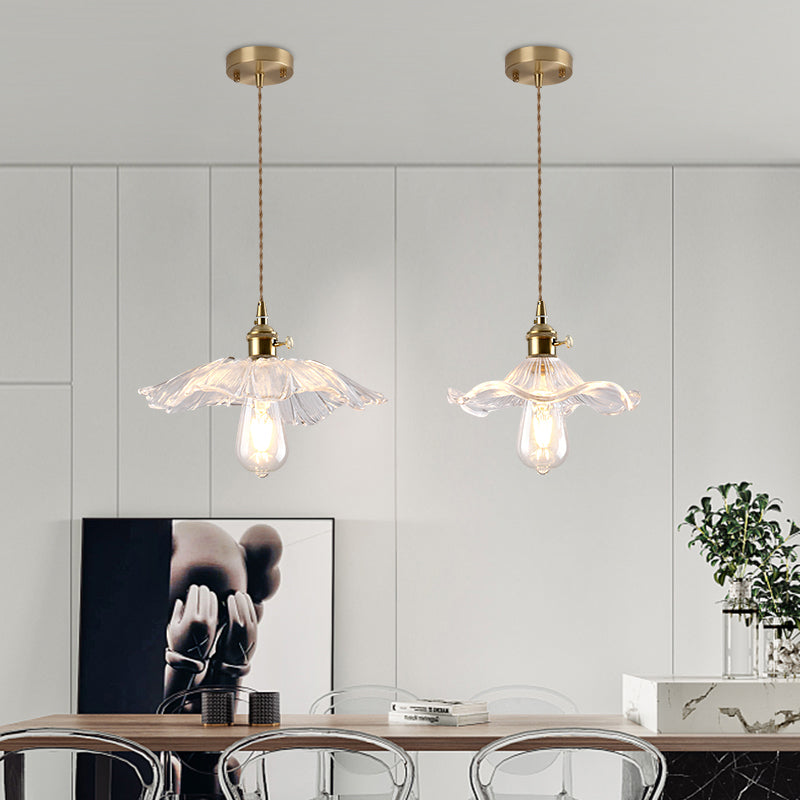Single-Bulb Hanging Lamp Vintage Style Shaded Textured Glass Lighting Pendant in Gold Clearhalo 'Ceiling Lights' 'Glass shade' 'Glass' 'Industrial Pendants' 'Industrial' 'Middle Century Pendants' 'Pendant Lights' 'Pendants' 'Tiffany' Lighting' 2216369