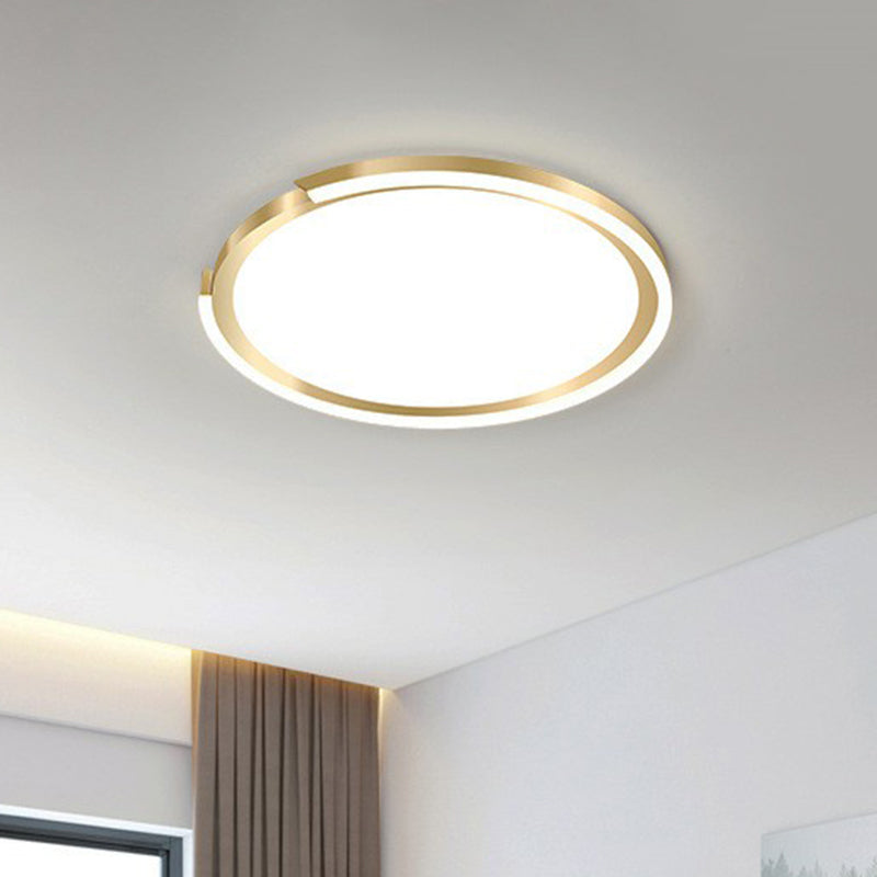 Extra-Thin Circular LED Flush Mount Light Simplicity Metallic Bedroom Flush Mount Ceiling Light in Gold Clearhalo 'Ceiling Lights' 'Close To Ceiling Lights' 'Close to ceiling' 'Flush mount' Lighting' 2217361
