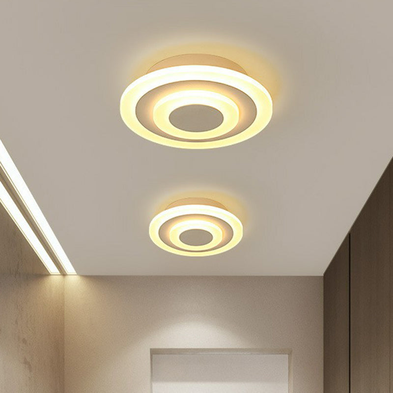 Geometric Corridor Flush Ceiling Light Acrylic Contemporary LED Flush Mount Lighting Fixture White Round Clearhalo 'Ceiling Lights' 'Close To Ceiling Lights' 'Close to ceiling' 'Flush mount' Lighting' 2218009