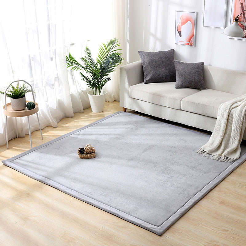 Simplicity Solid Color Rug Multi Colored Polypropylene Area Rug Easy Care Washable Non-Slip Carpet for Bedroom Silver Gray Clearhalo 'Area Rug' 'Casual' 'Rugs' Rug' 2239294
