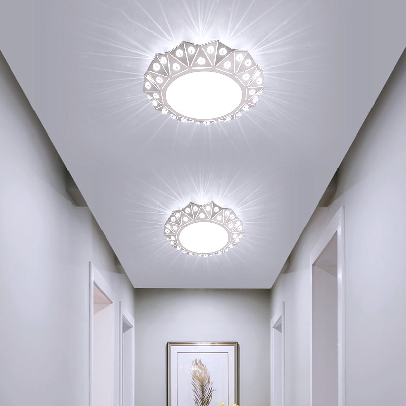 Circular Foyer Flush Light Acrylic Modern Style LED Flush Ceiling Light Fixture in White Clearhalo 'Ceiling Lights' 'Close To Ceiling Lights' 'Close to ceiling' 'Flush mount' Lighting' 2253500
