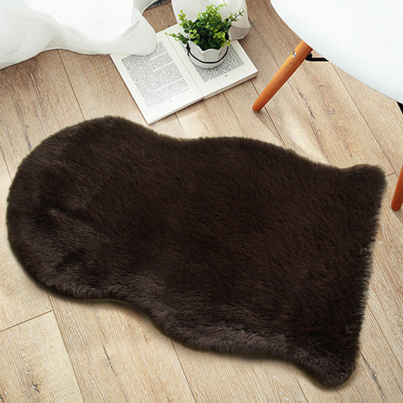 Irregular-Shape Plain Rug Multi Colored Nordic Rug Plush Pet-Friendly Anti-Slip Backing Washable Rug for Room Brown 2' x 3'3" Clearhalo 'Area Rug' 'Casual' 'Rugs' Rug' 2254216