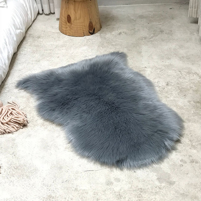 Warm Solid Color Rug Multicolor Nordic Style Carpet Plush Machine Washable Functional Rug for Bedroom Grey Clearhalo 'Area Rug' 'Casual' 'Rugs' Rug' 2257904