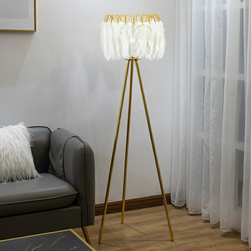 Feather Fringe Floor Standing Light Postmodern 1 Bulb Tripod Floor Lighting for Living Room Clearhalo 'Floor Lamps' 'Lamps' Lighting' 2282871