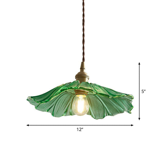 Antique Floral Pendant Light 1-Light Ruffle Glass Hanging Light Fixture for Restaurant Green Clearhalo 'Ceiling Lights' 'Glass shade' 'Glass' 'Industrial Pendants' 'Industrial' 'Middle Century Pendants' 'Pendant Lights' 'Pendants' 'Tiffany' Lighting' 2290054