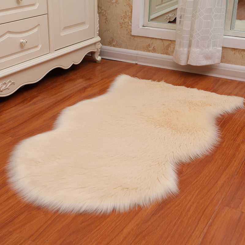 Irregular Shape Solid Color Rug Multi Colored Calming Indoor Rug Polyster Anti-Slip Backing Machine Washable Rug for Room Beige Clearhalo 'Area Rug' 'Casual' 'Rugs' Rug' 2309182