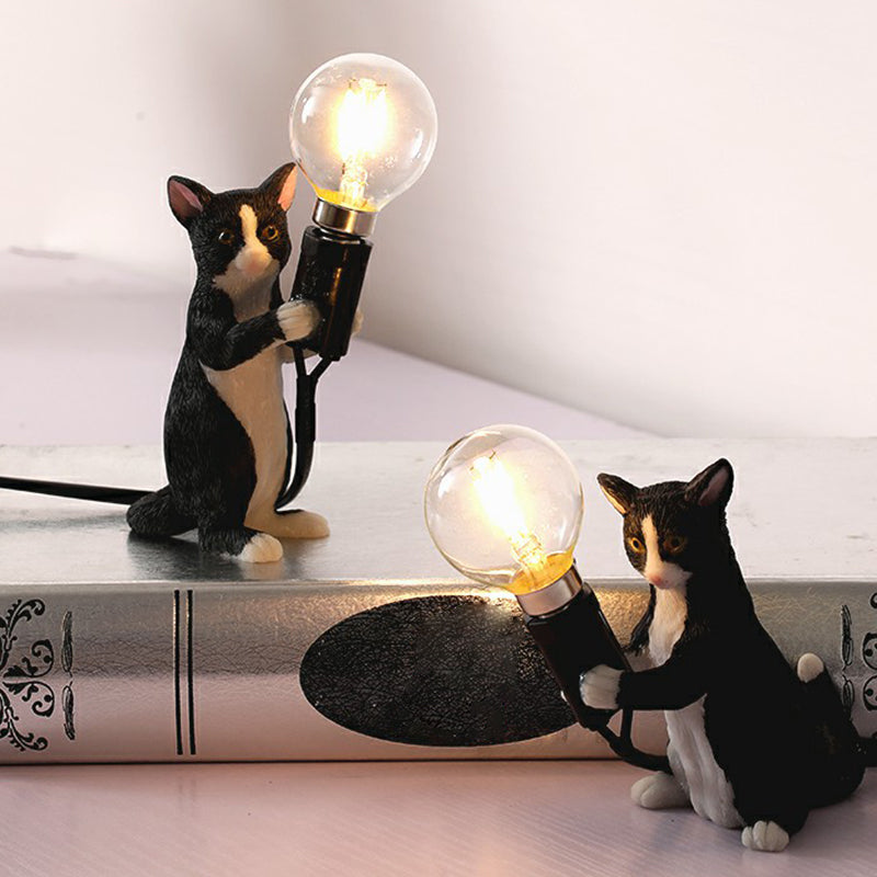Kitten Night Table Light Decorative Resin 1 Bulb Childrens Bedroom Nightstand Lamp Clearhalo 'Lamps' 'Table Lamps' Lighting' 2311904