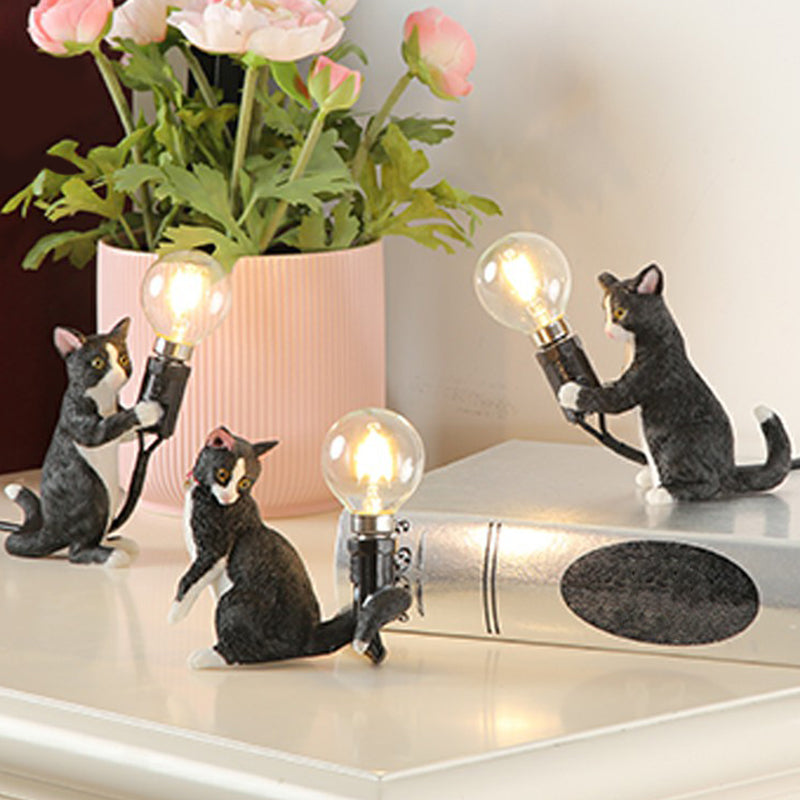 Kitten Night Table Light Decorative Resin 1 Bulb Childrens Bedroom Nightstand Lamp Clearhalo 'Lamps' 'Table Lamps' Lighting' 2311907